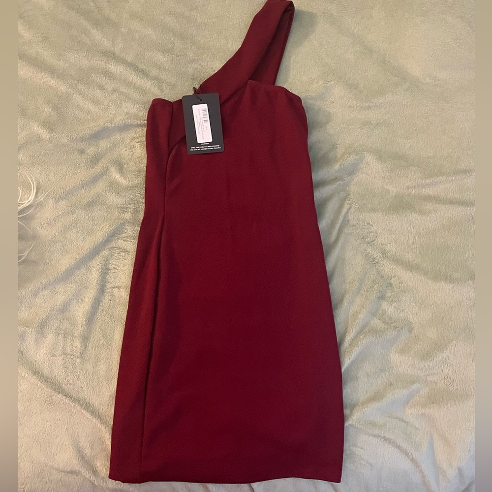 Pretty little thing burgundy one shoulder dress